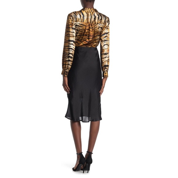 🌱f o r g o t t e n g r a c e • satin midi - Picture 2 of 3